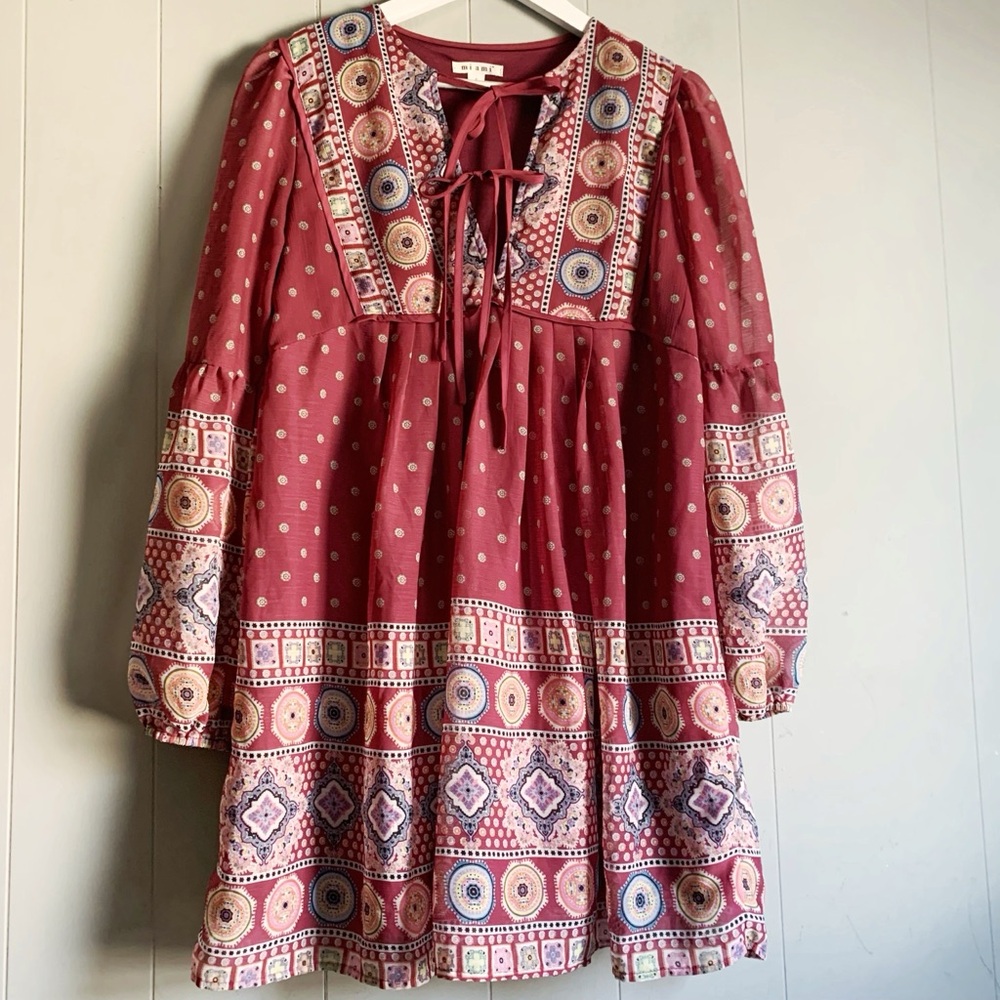 Francesca’s Mi Ami Pleated Boho Tunic Tie Neck Shirt Dress Burgundy S